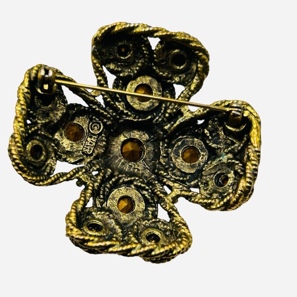 Vintage Volcanic Red Har Maltese Cross Brooch and Earring Demi Set - Picture 4 of 7